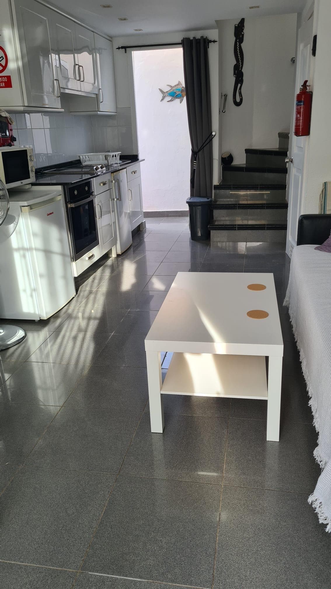 Casa Bow Castillo Mar kitchen